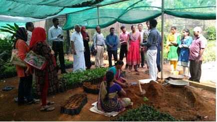 Technical person explained the preparation of Coco-peat to the participants